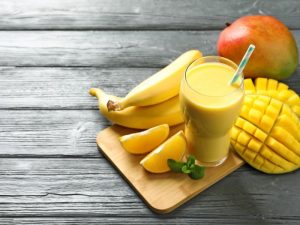 Detoxifying Herbal Drinks Mango &Amp; Ginger Detox Water In A Glass