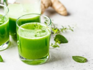 Detoxifying Herbal Drinks Green Juice
