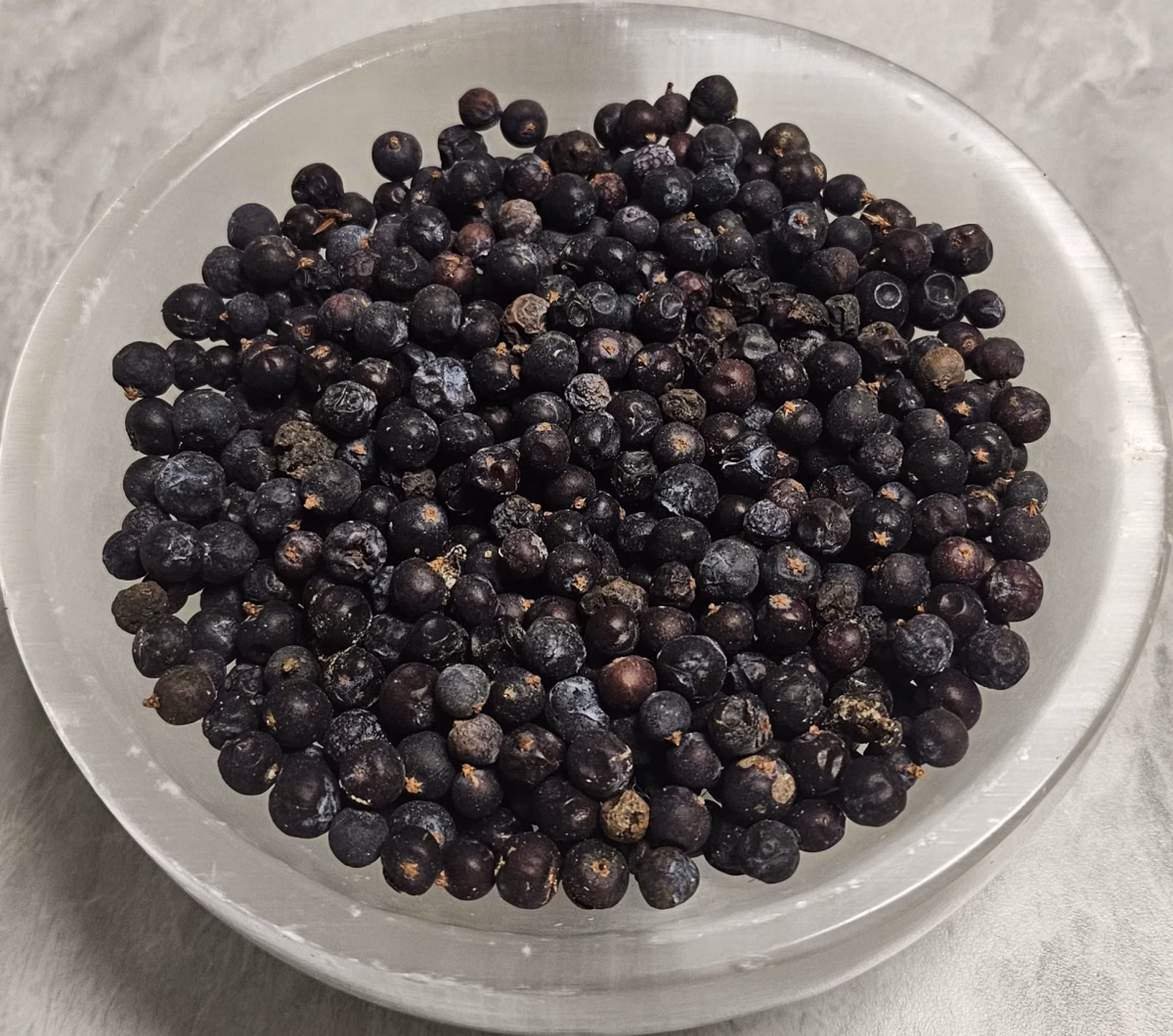 20241023_164004-Jpg.avif Juniper Berries Whole Herb - Image 1
